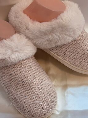LC Lauren Conrad Blush Knit Faux-Fur Trim Slip-On Slippers